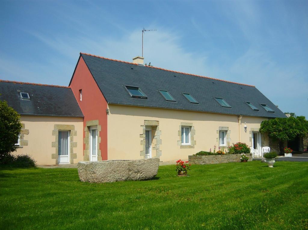 Au Calme A 10Mn Des Baies De Douarnenez Et Audierne Avec Cuisine A Disposition Mahalon Exteriör bild